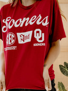 OU Oklahoma Sooners / Sec Tap Crimson Thrifted Tee