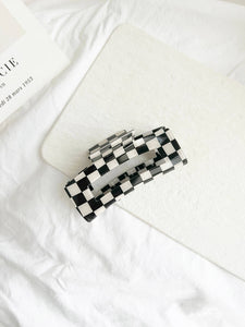 4" Jumbo Checkered Hair Claw, Hair Clips (BETTY)