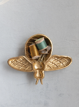 Load image into Gallery viewer, Cast Iron Bee Shaped Dish
