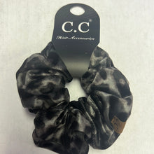 Load image into Gallery viewer, CC Scrunchie velvet
